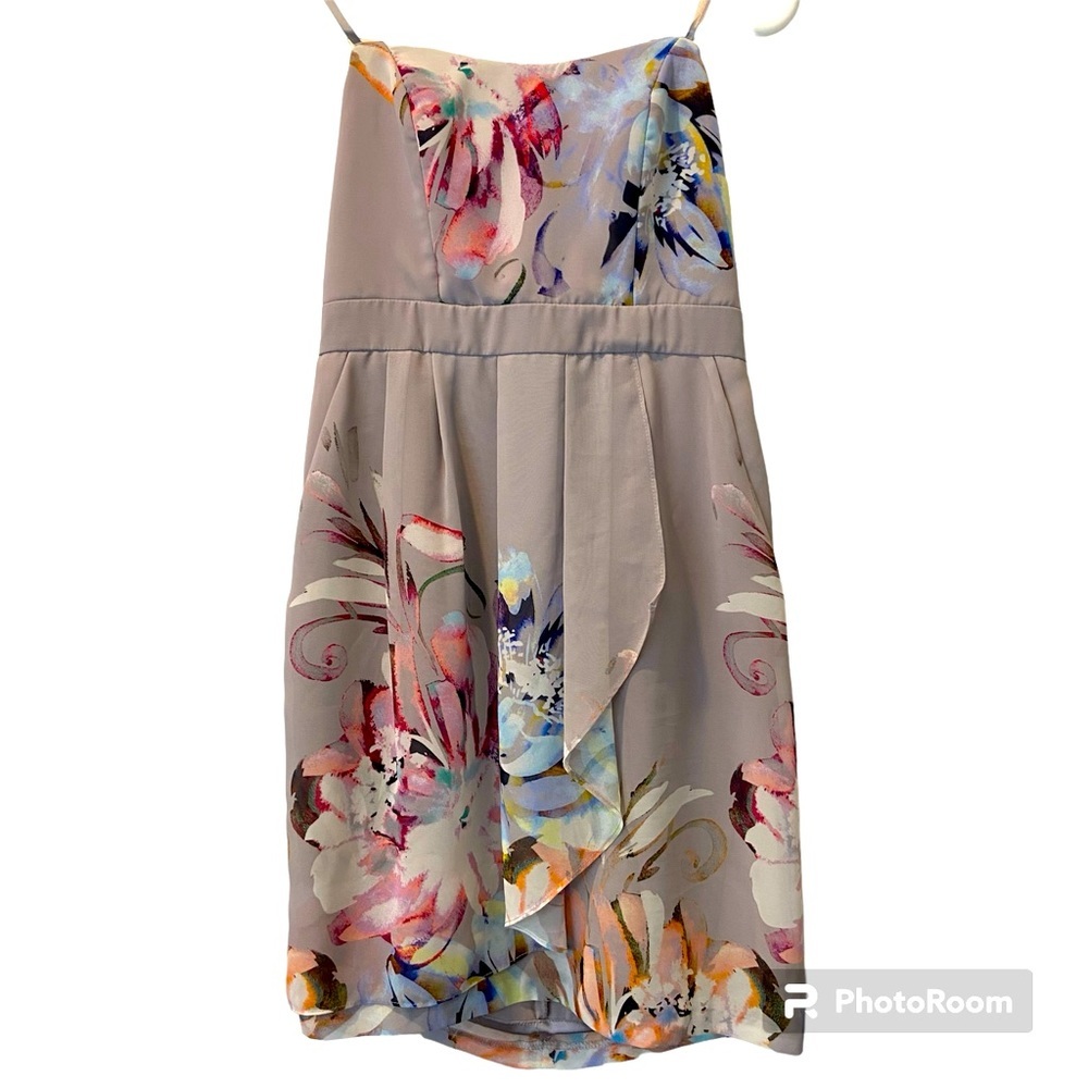🍀3 for $25🍀 🇨🇦 Le Chateau Strapless Grey Dress with Tropical Flowers  Size Small